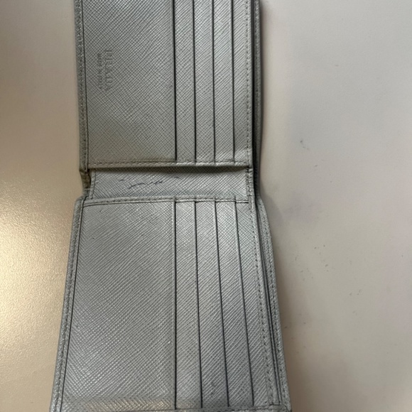 Prada Wallet - Picture 7 of 9
